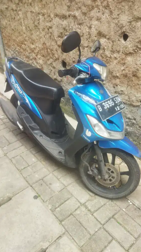 Mio smile 2011 biru
