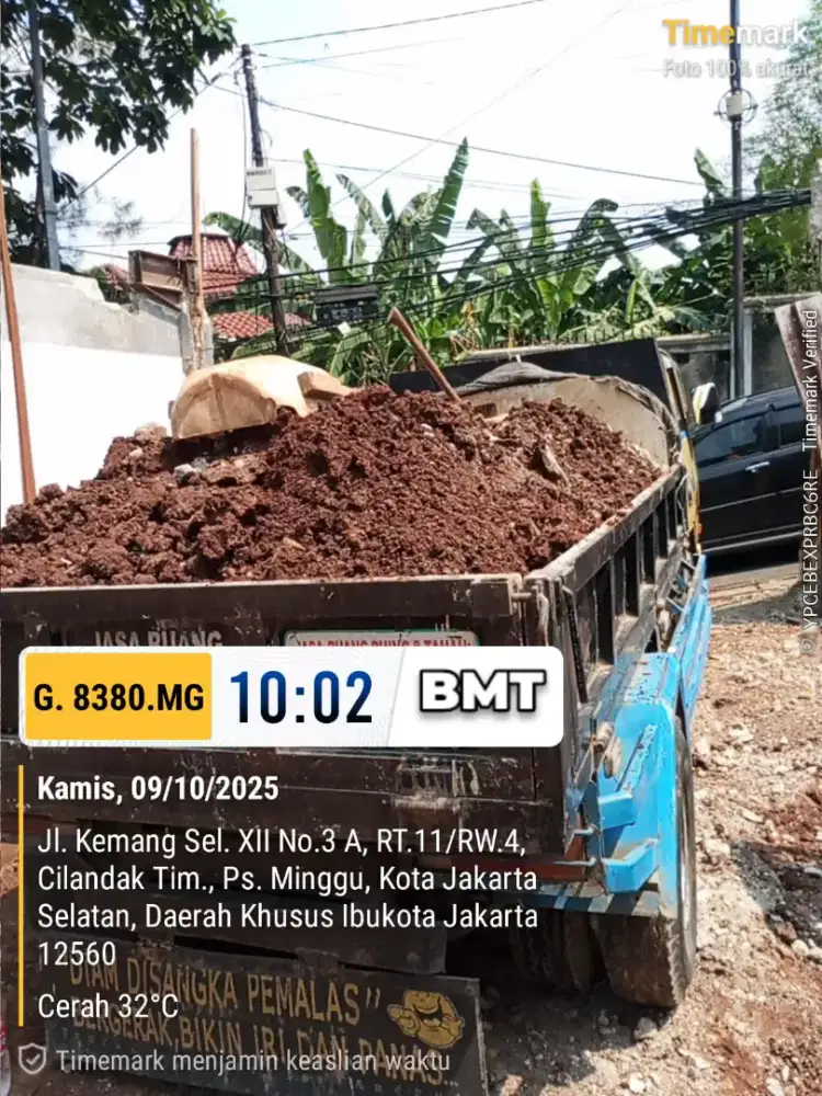 Jasa buang puing dan pengurugan