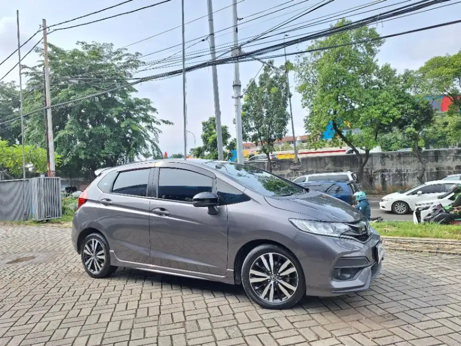 LOW DP Honda Jazz 1.5 RS Bensin-AT 2019 PKD