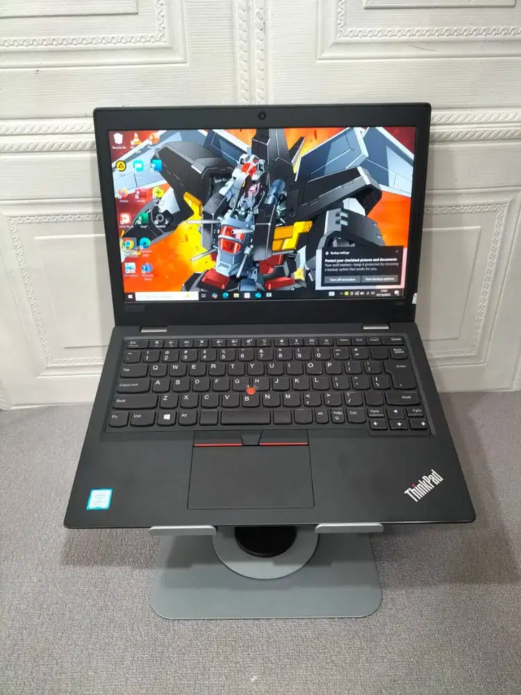 Lenovo ThinkPad L380 Laptop Kantor Body Kokoh Keyboard Nyaman Flip 180