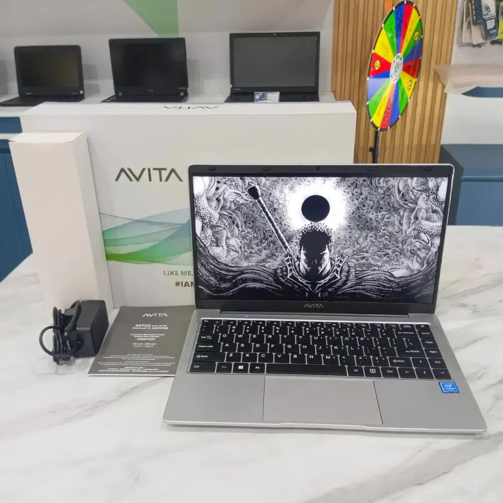 (L01) Laptop Editing Intel i5 4GB 320GB 14inch Kamera Jernih.Bisa Cod
