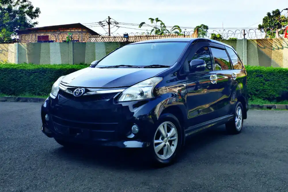 [ISTIMEWA] AVANZA VELOZ 1.5 2012 LOW KM HITAM MATIC BAN BARU S.PAKAI !