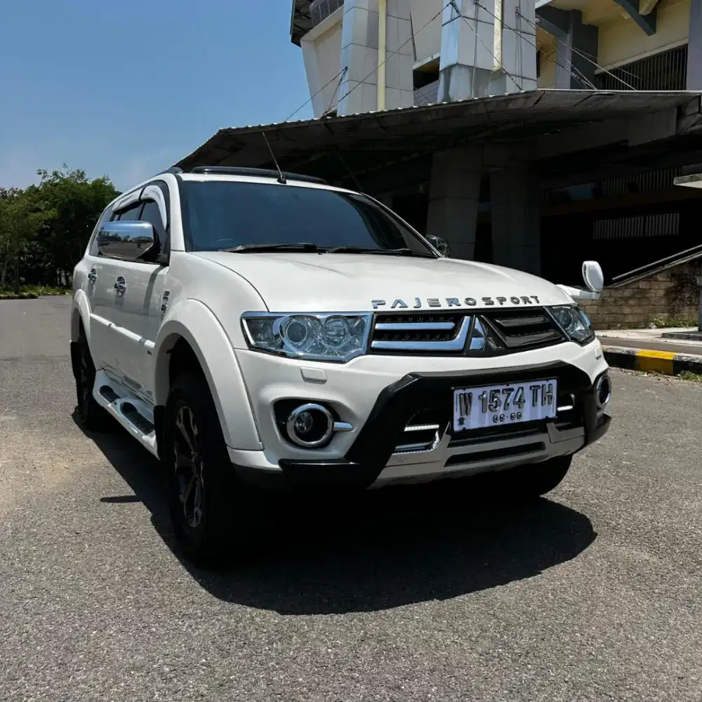 LANGKA MITSUBISHI PAJERO SPORT DAKAR VGT 4X4 PMK 2015 TANGAN PERTAMA
