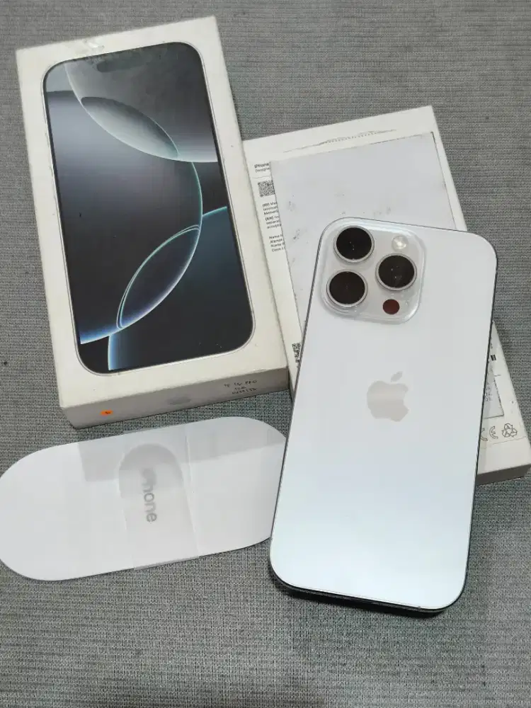 IPHONE 16 PRO 128GB SILVER TITANIUM