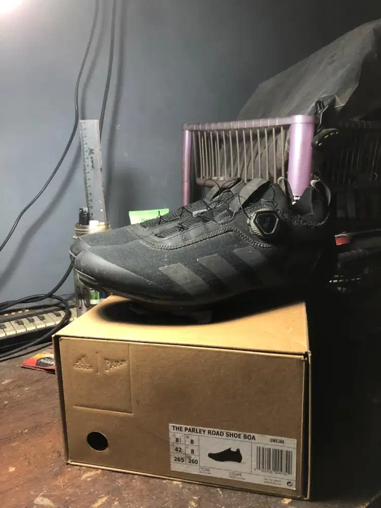 Adidas The Road Cycling sepatu cleat