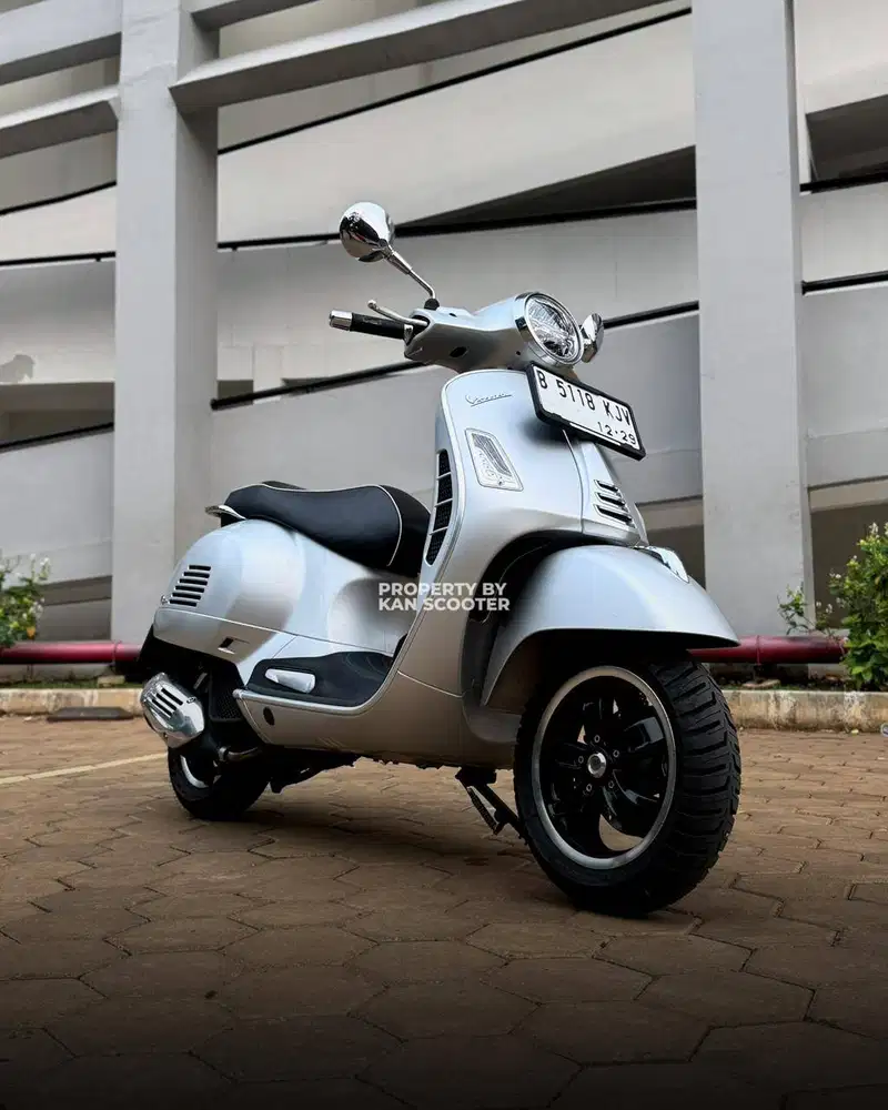 JUAL MURAH VESPA GTS 150 iGET ABS 4V FACELIFT 2021 MULUS