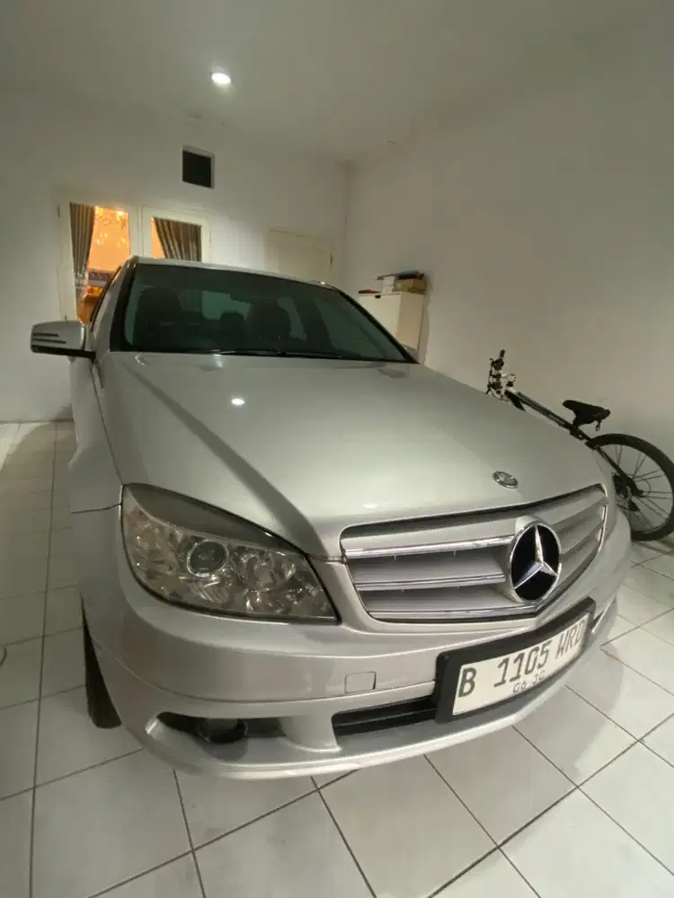 Mercedes-Benz C200 2010 Bensin