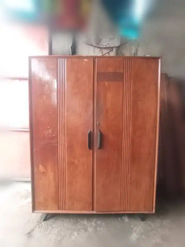 Lemari Pakaian Jati 2 Pintu