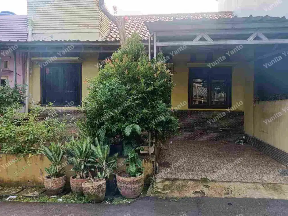 Rumah berlokasi strategis, 5 menit dari Kantor Wali Kota Tangsel, 10 menit ke gerbang tol BSD Pasar Modern