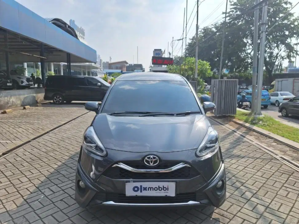 DP MURAH Toyota Sienta 1.5 V Bensin-AT 2021 Putih CKZLB