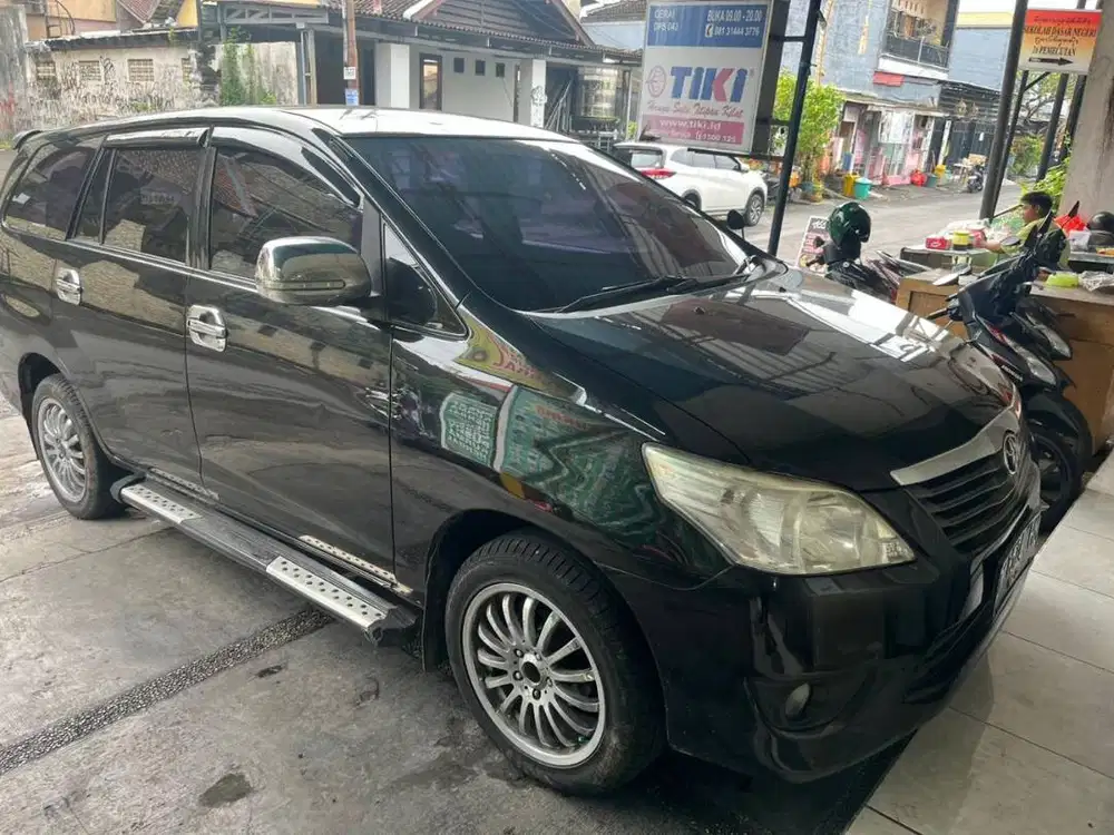 Kijang Innova Type J 2012 lokasi Denpasar
