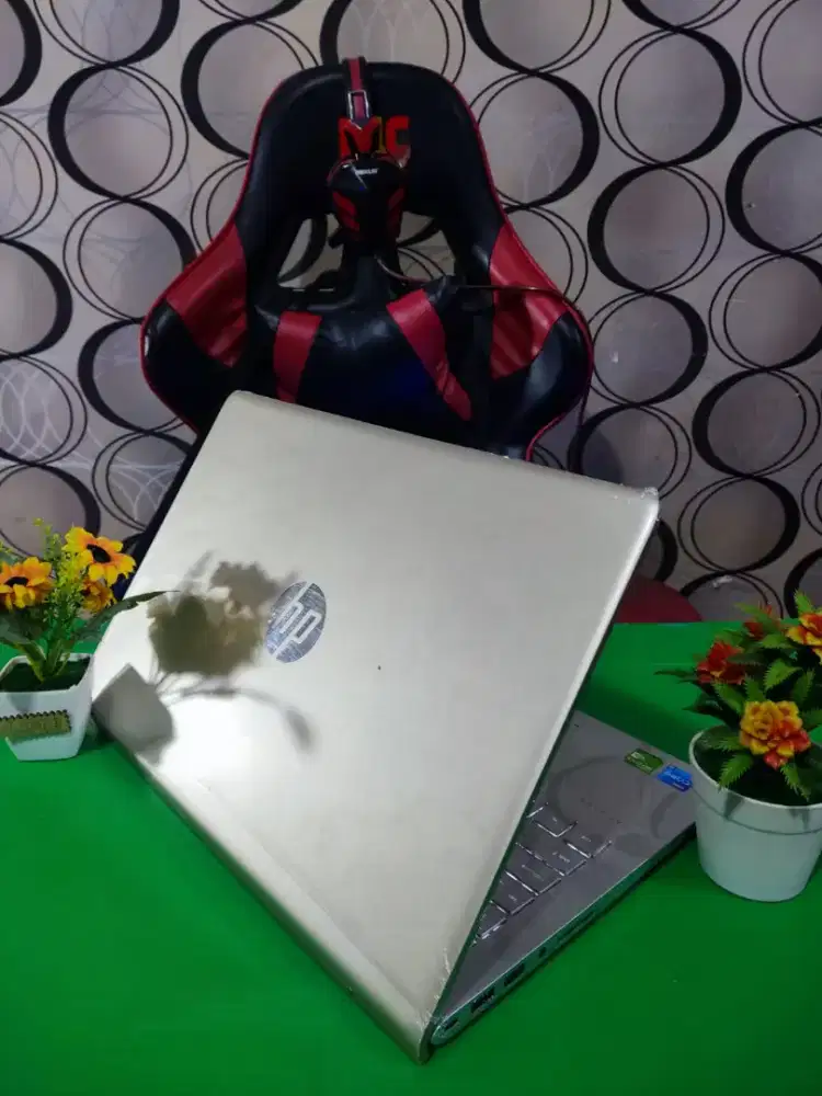 Laaptop HP 14 Core i5 GEN 8 RAM 8GB SSD Dual VGA MULUS