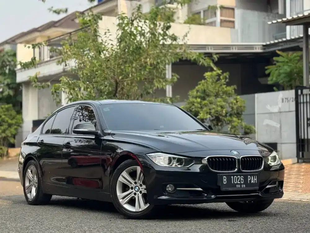 BMW 320i Sport F30 AT 2015 Hitam