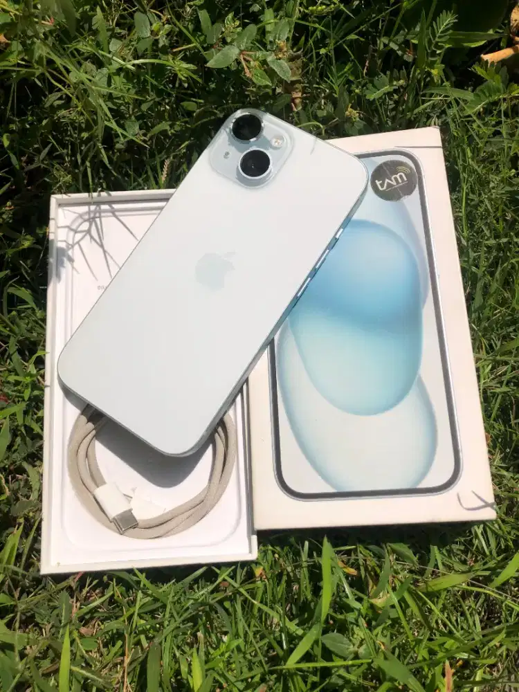 iPhone 15 rear blue 128gb iBox