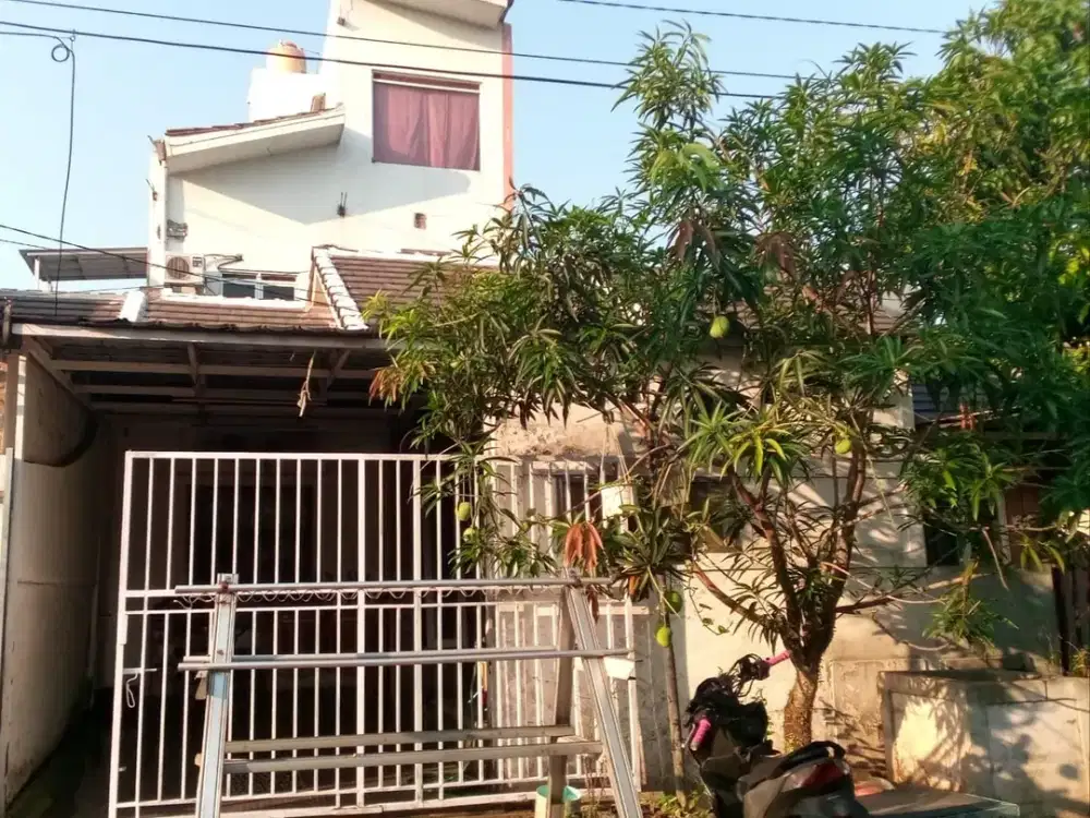 Dijual Rumah 3 Lantai di Perumahan Harvest City