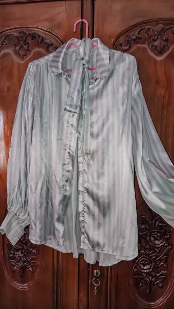 Blouse salur sage