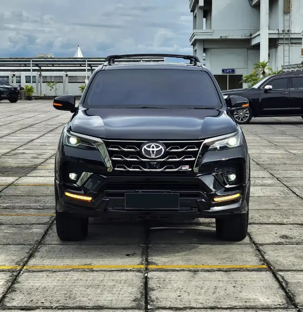 Fortuner VRZ 2.8 GR at 2022 pajak panjang