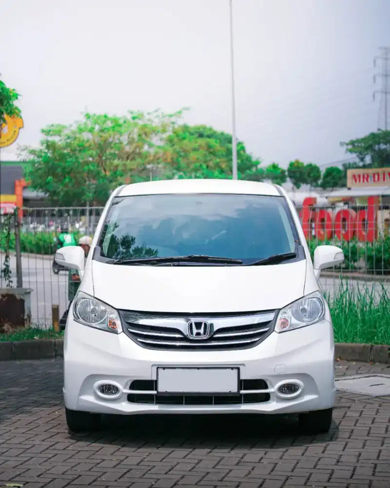 Honda Freed SD 2015
