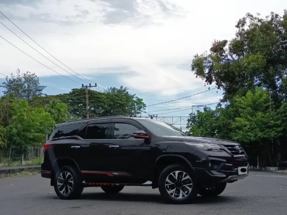 [KM:62rb'an] Toyota Fortuner VRZ TRD 2017 Automatic Diesel Solar