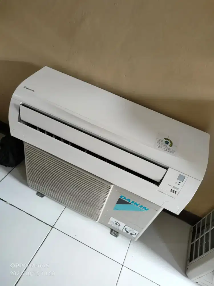 ac daikin 1/2 pk model baru