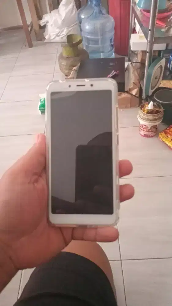 Jual cepet redmi 6 ram4/64 hp + cassan