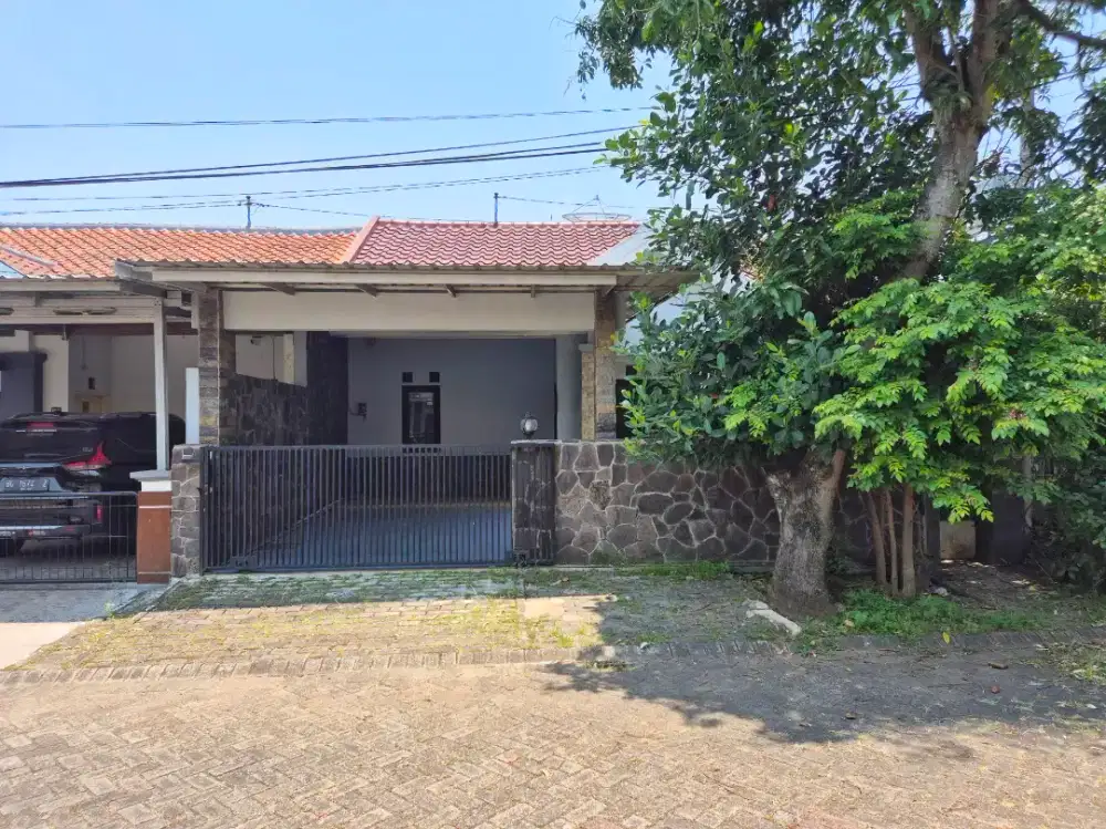 Rumah Murah Luas 170 m2 di Perumahan Elite Araya Blimbing