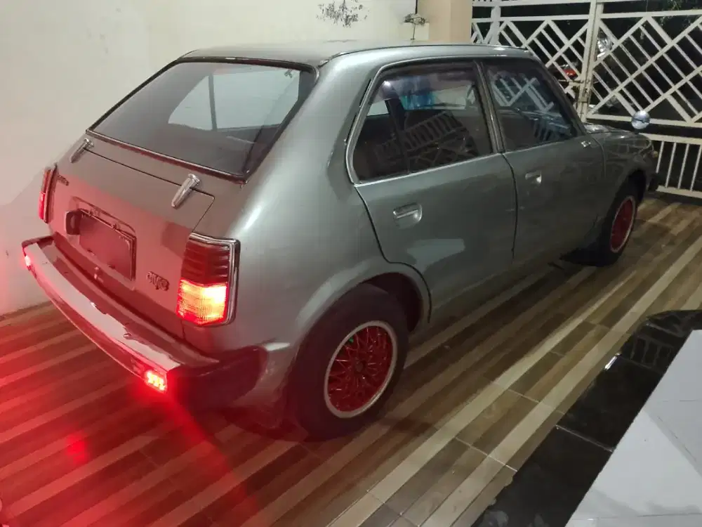 Civic deluxe 78