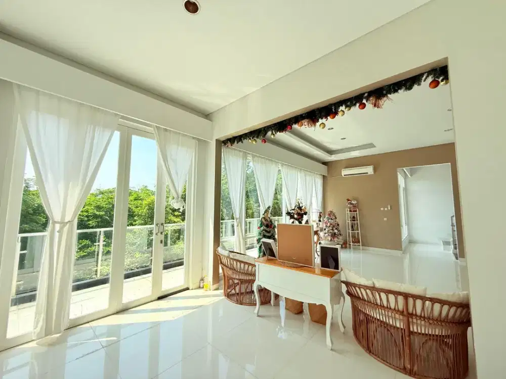 Rumah View Langsung Golf Dan Pegunungan Dengan Halaman Belakang Luas Sentul City