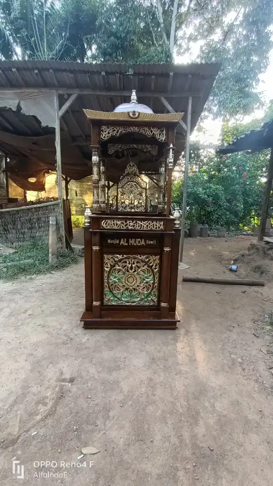 Mimbar masjid kubah 18