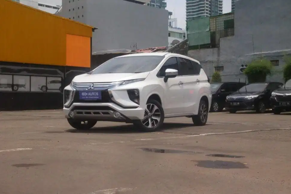 Pajak Panjang Mitsubishi Xpander  1.5 Ultimate Bensin-AT 2019 Putih