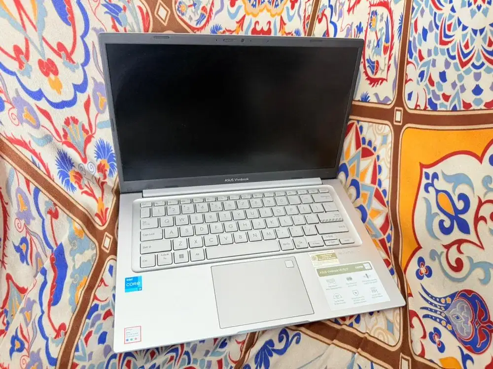 Laptop Desain Asus Vivobook X1404Z Core i3 gen 12