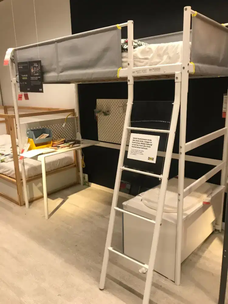 Tempat tidur tinggi dengan meja (Vitval) IKEA