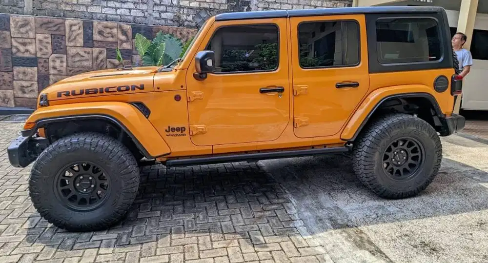 For sale orange 2021