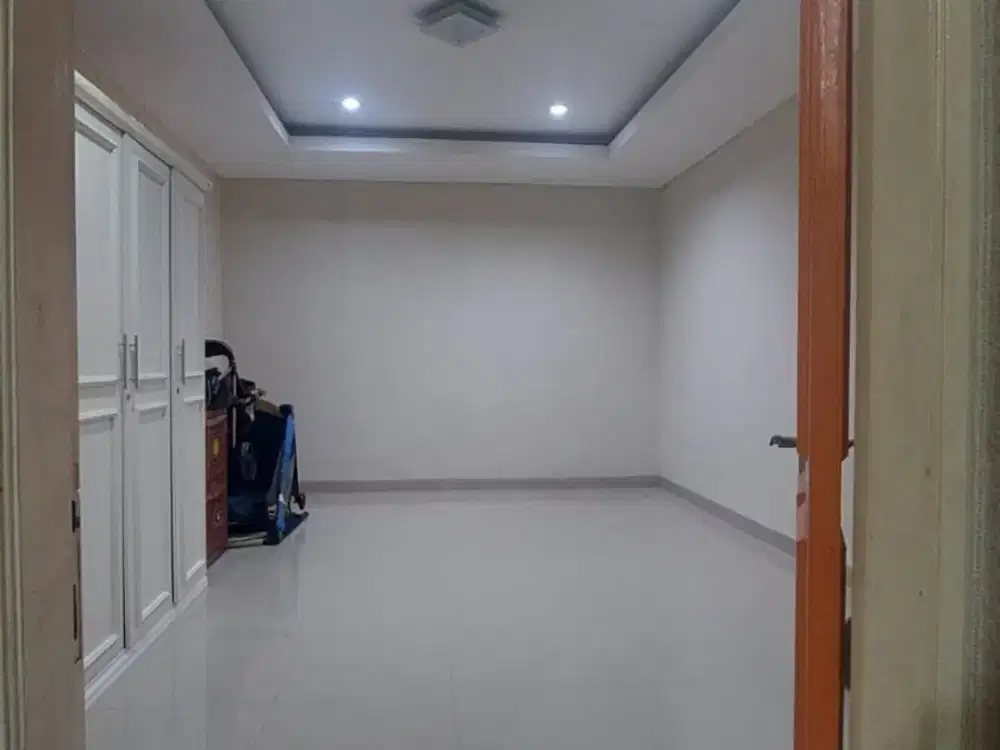 Dijual Rumah 2 lantai siap huni di Mutiara Taman Palem