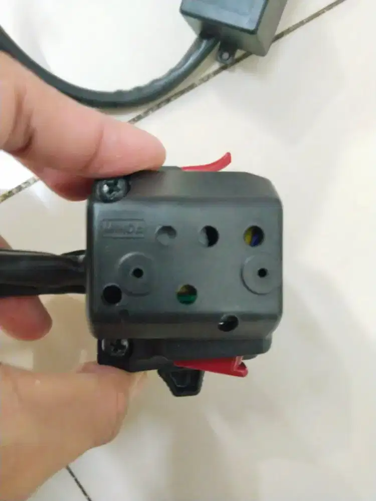 Saklar vixion PNP vario