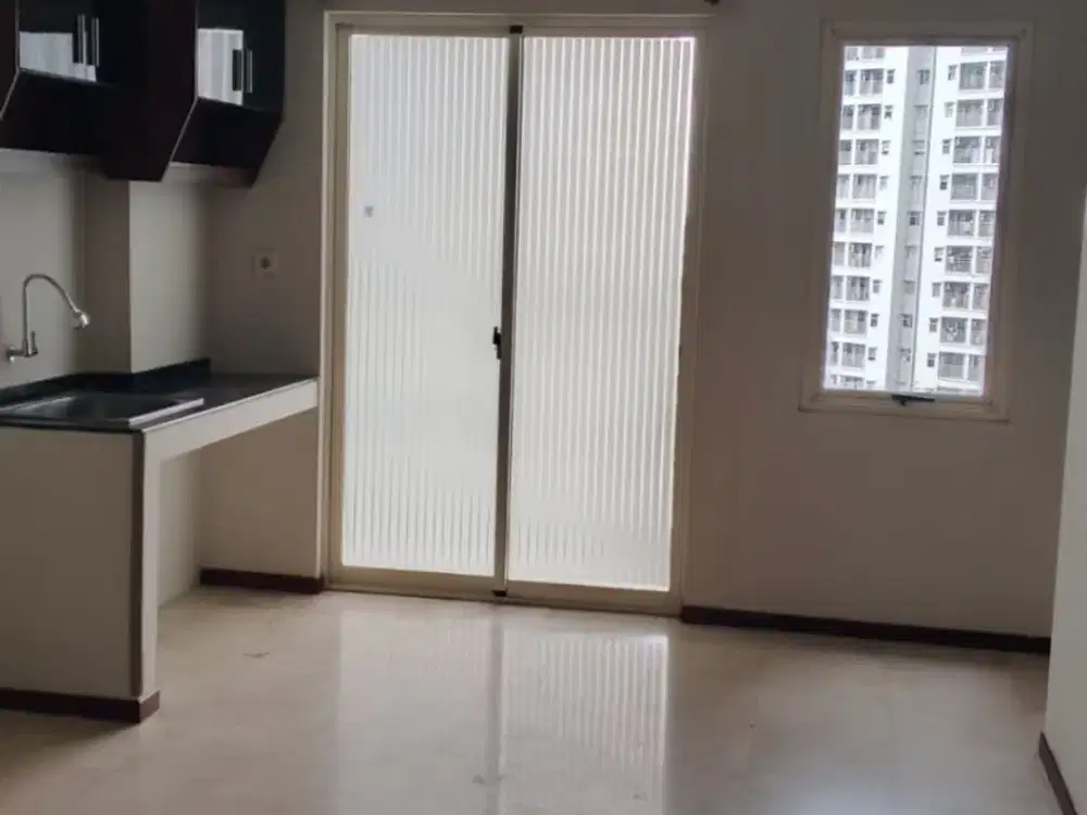 dijual/disewakan apartemen royal mediterania 2BR+ kondisi kosongan