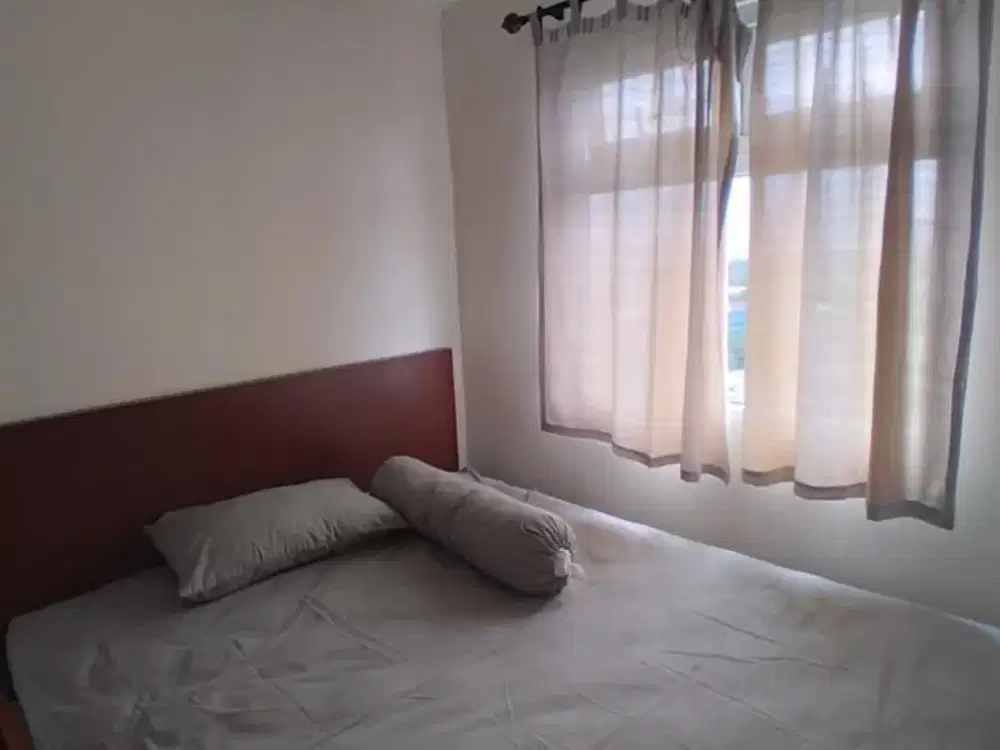 APARTEMEN GREEN PRAMUKA TWO ROOM FULLY FURNISH SCARLET TOWER MALL CITY JAKPUS PLUS BALIK NAMA
