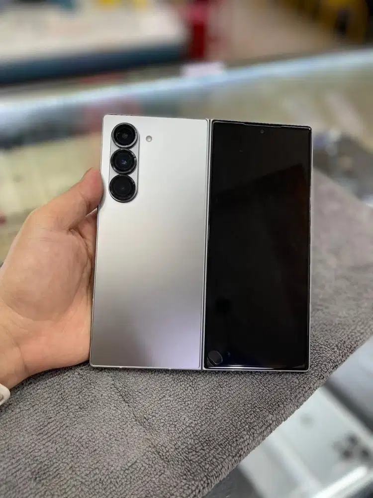 Samsung Galaxy Z Fold 6 12/256 Silver Sein fullset |second
