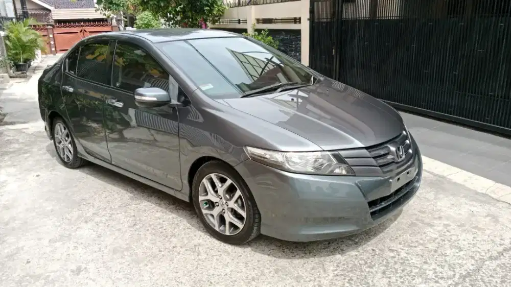 Honda city e 2010 at