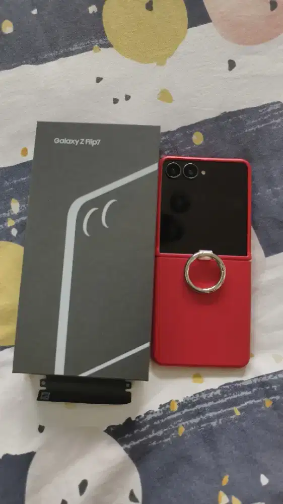 Samsung z flip7 12/256 like new, cuma open box saja garansi panjang