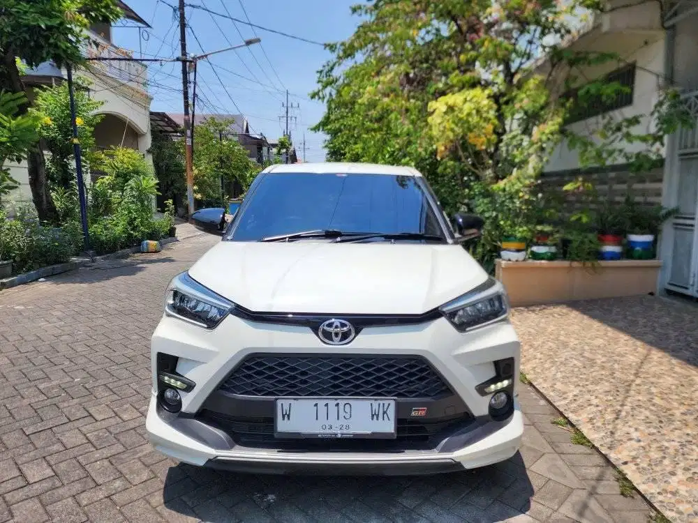 RAIZE TURBO GR SPORT 2022 PUTIH MATIC