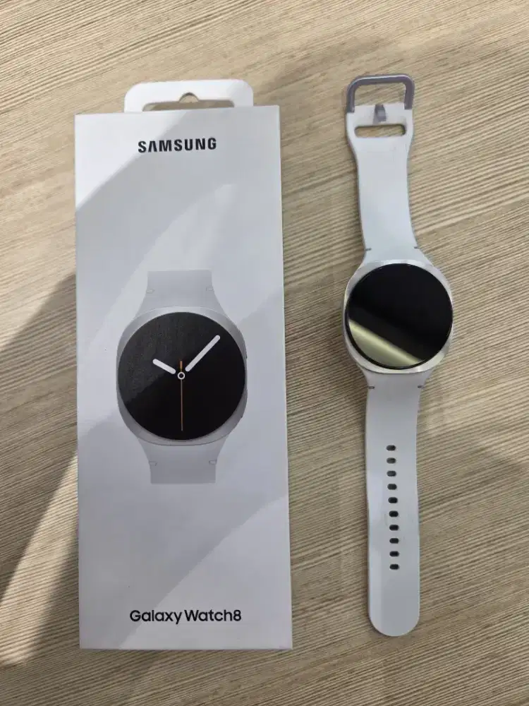 Samsung Galaxy watch 8 40mm silver sein