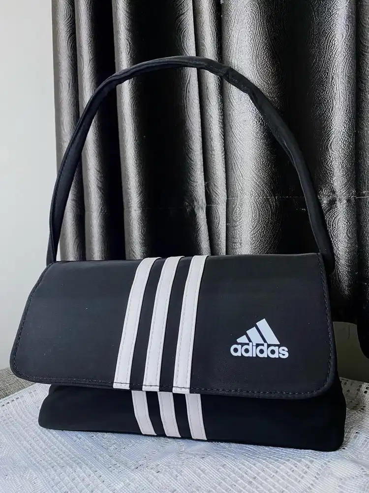 Tas adidas selempang