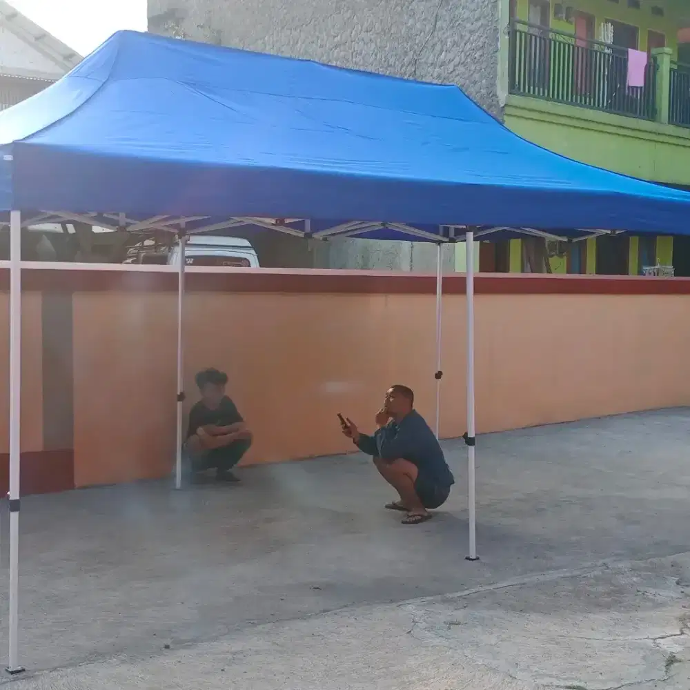 Tenda even praktis