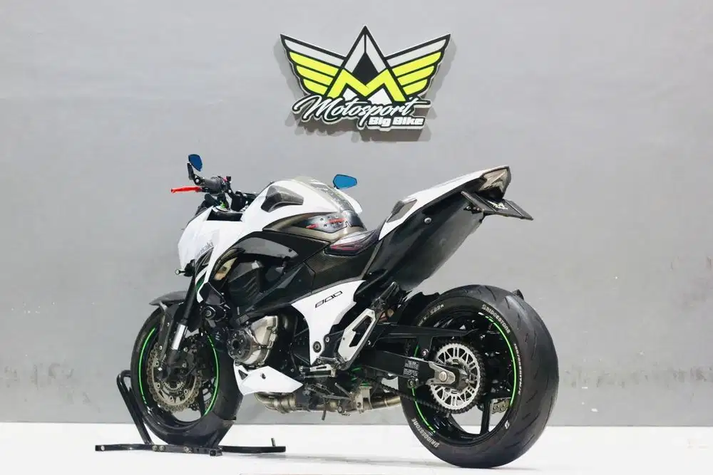 Kawasaki z800 abs like new mesin sehat bodi mulus siap gass turing