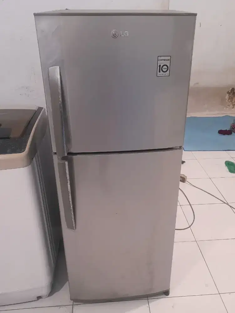 Kulkas 2 Pintu LG