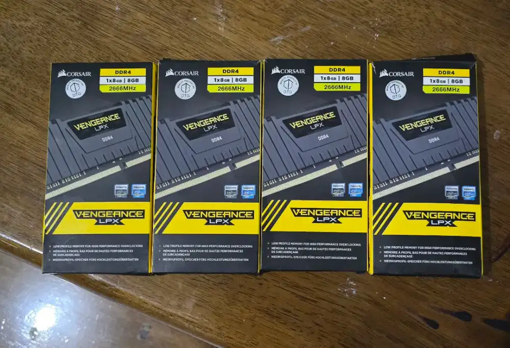 Memori Komputer Corsair