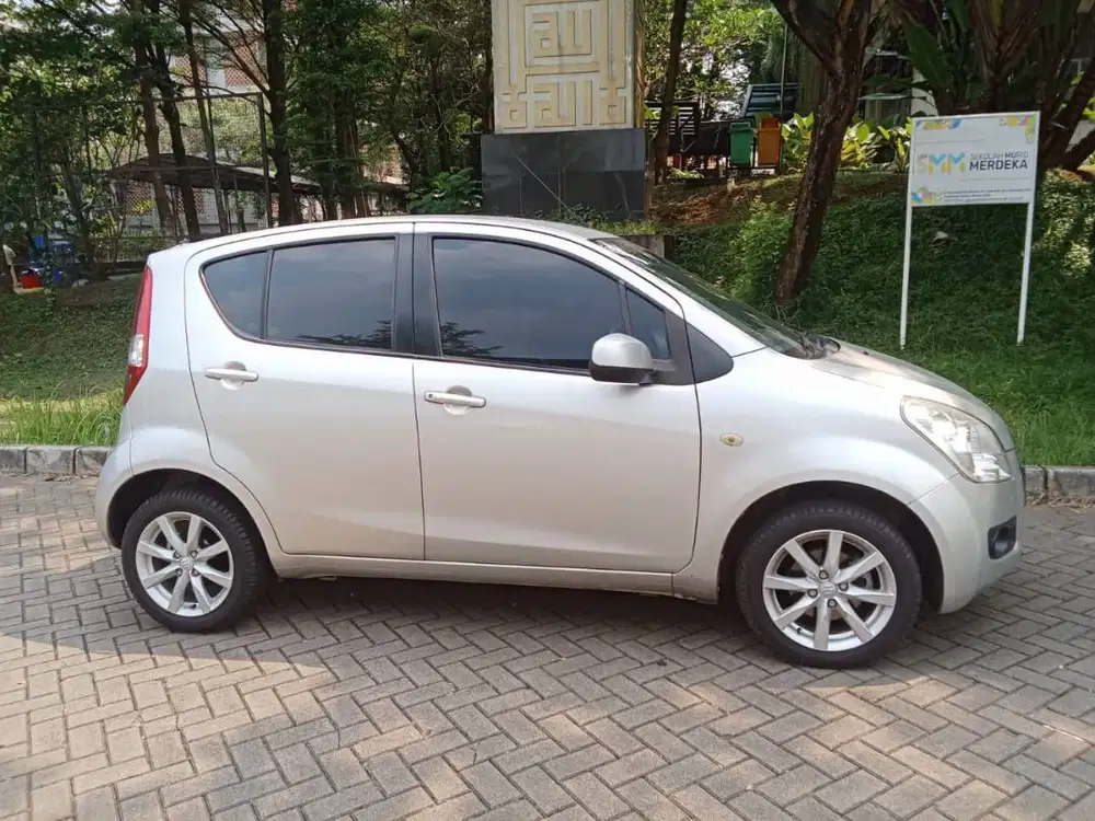 Suzuki Splash 2010 - Full Orisinil