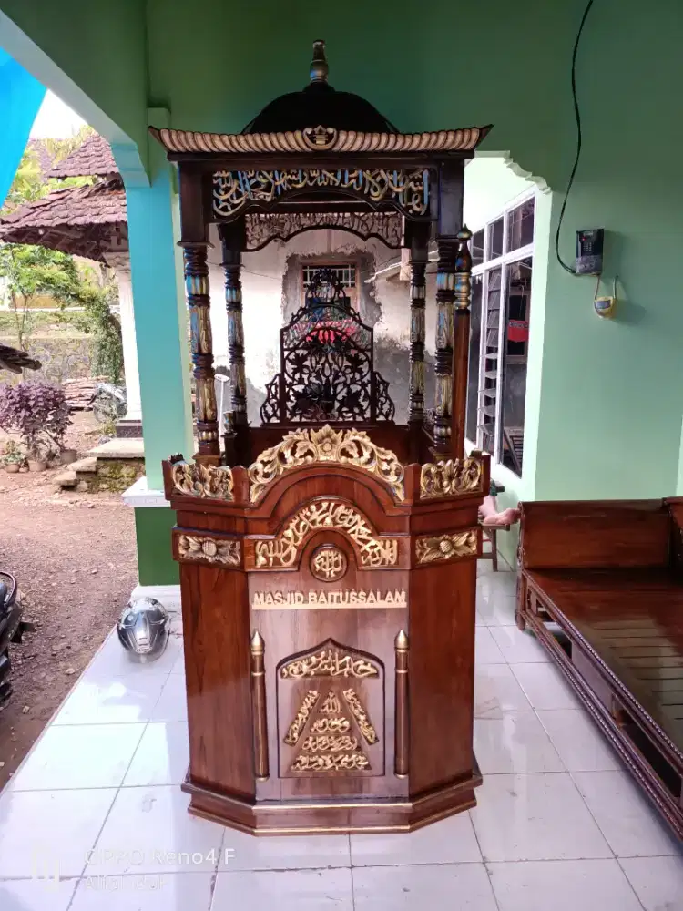 Mimbar masjid kubah 50