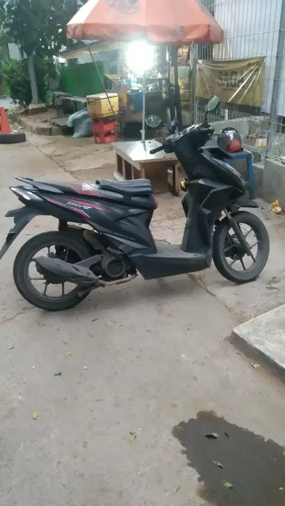 Jual motor Honda Beat 2020